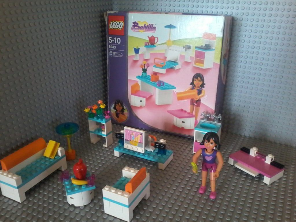 Lego 5943 Bellville Interior designer Lego 2004